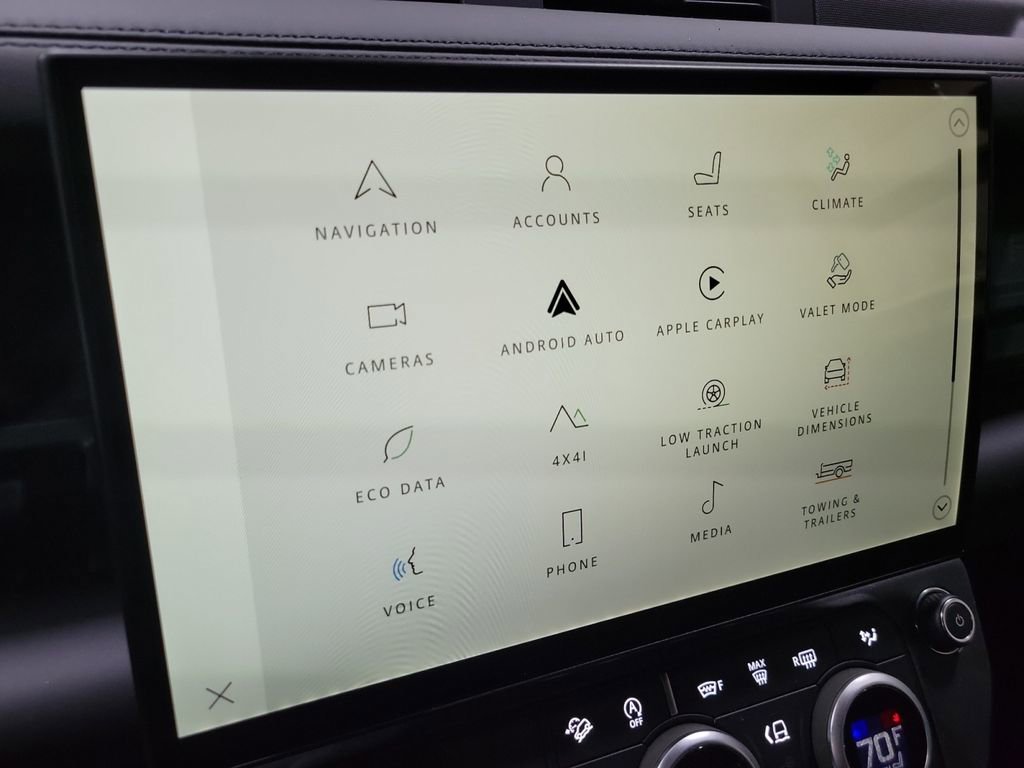 New 2026 Land Rover Defender 110 X-Dynamic SE image 31