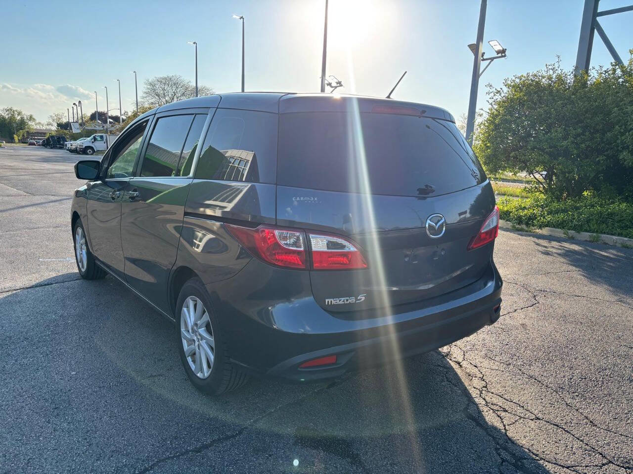 Used 2012 MAZDA MAZDA5 Sport FWD image 9