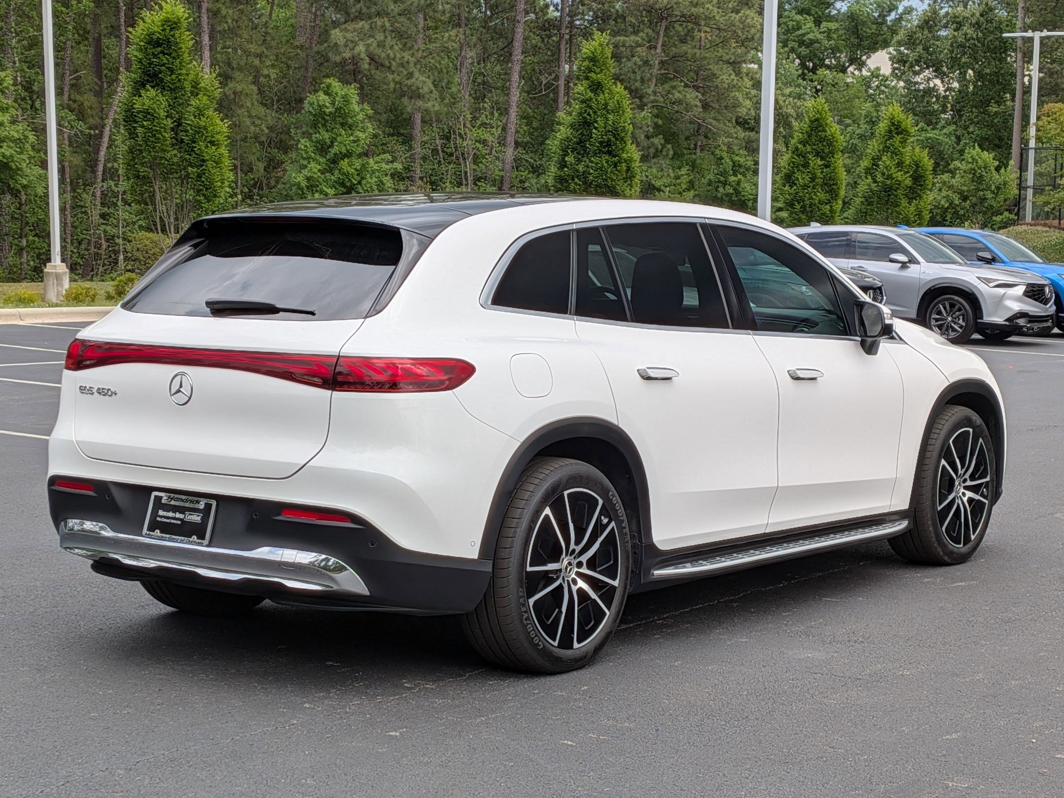 Used 2023 Mercedes-Benz EQS 450+ SUV image 10
