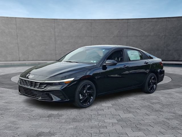 New 2026 Hyundai Elantra SEL Sport FWD image 4