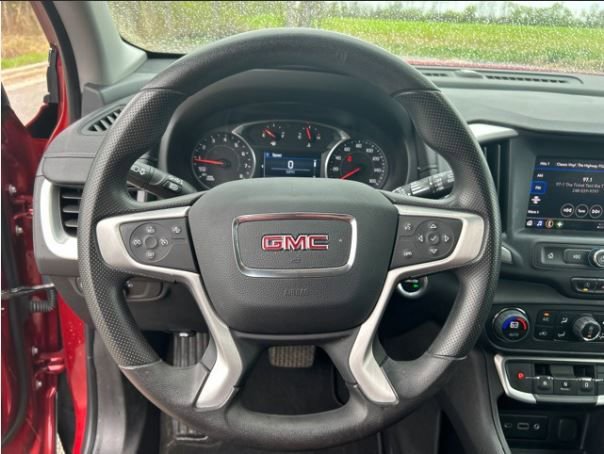 Used 2023 GMC Terrain SLE w/ Driver Convenience Package FWD image 6