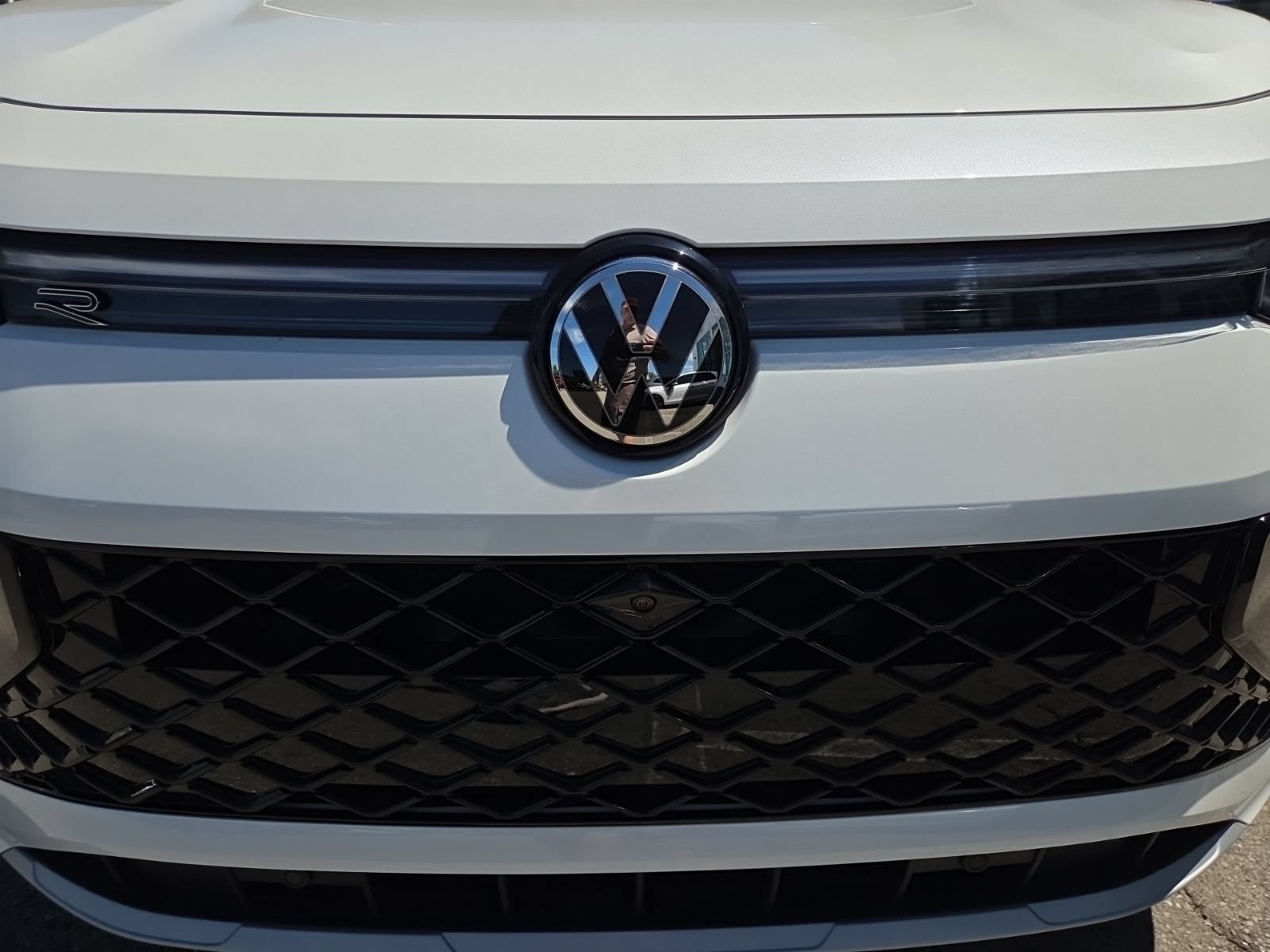 New 2026 Volkswagen Tiguan SEL R-Line AWD/4WD image 7