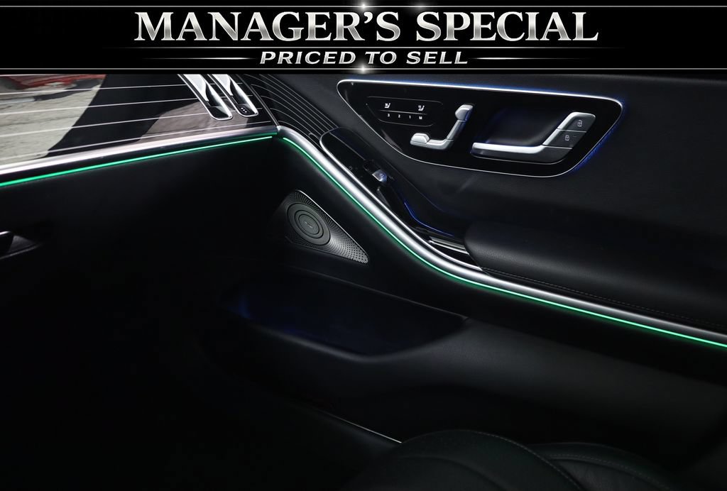 Used 2022 Mercedes-Benz S 500 4MATIC w/ AMG Line Package image 23