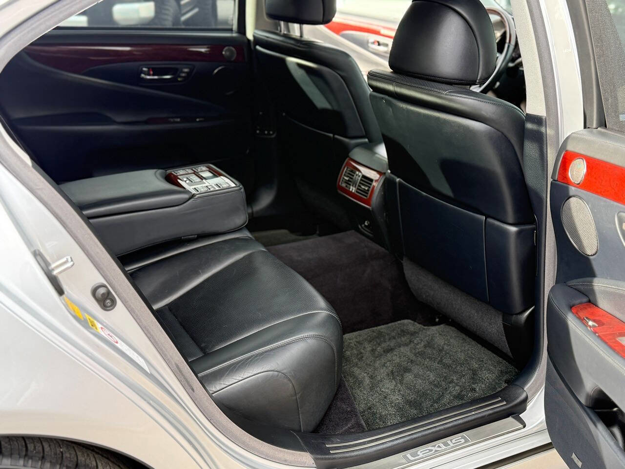 Used 2008 Lexus LS 600h L image 91