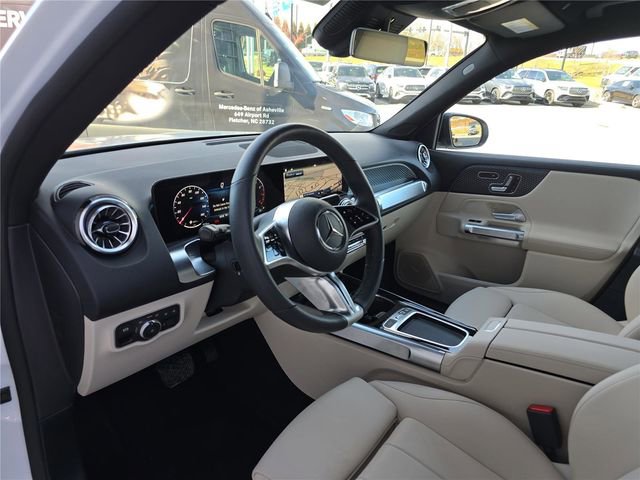 Used 2025 Mercedes-Benz GLB 250 4MATIC image 26