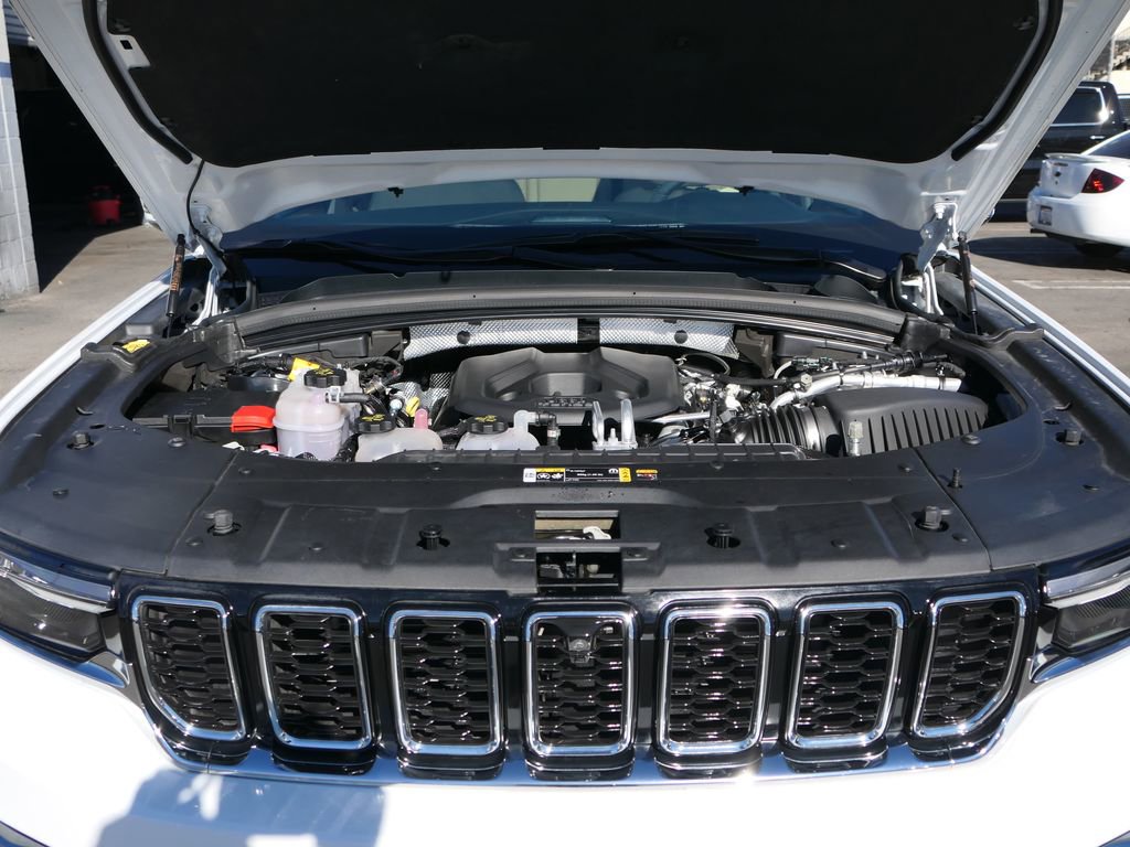 Used 2022 Jeep Grand Cherokee Limited 4xe w/ Luxury Tech Group II image 26