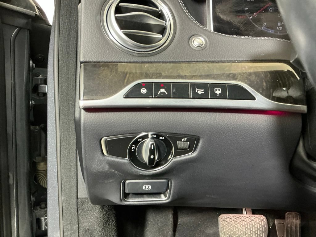 Used 2019 Mercedes-Benz S 450 Sedan image 17