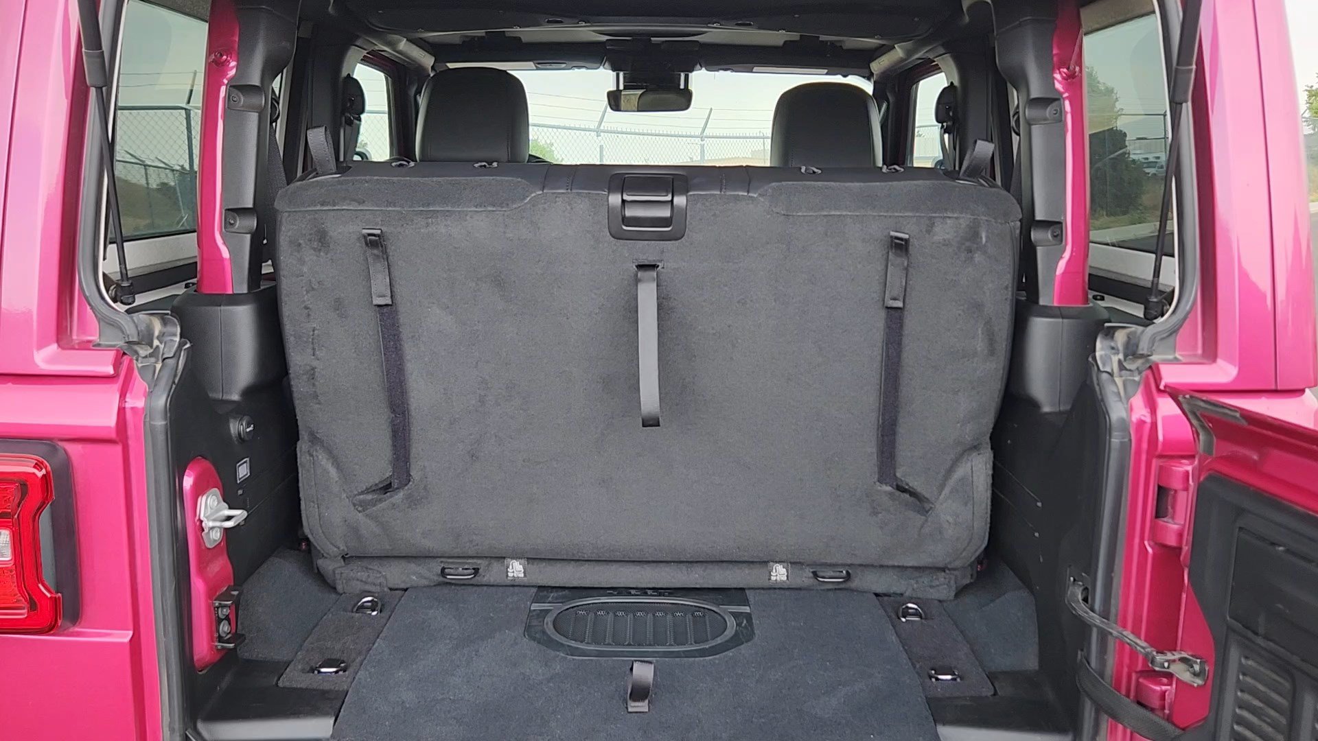 Used 2024 Jeep Wrangler Rubicon AWD/4WD image 20