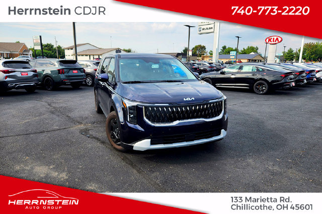 Used 2026 Kia Carnival FWD image 1