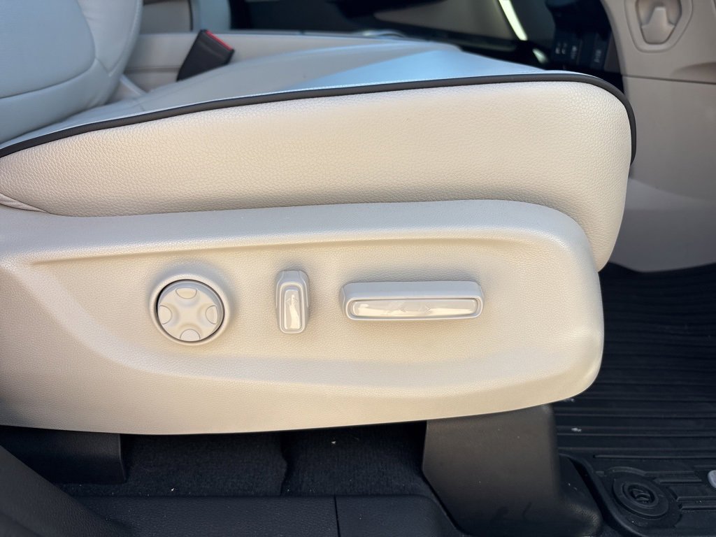 Certified 2026 Honda Odyssey Touring image 31