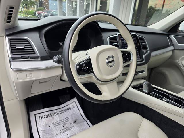 Used 2023 Volvo XC90 B5 Core AWD/4WD image 12