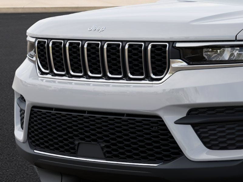 New 2026 Jeep Grand Cherokee Laredo X AWD/4WD image 11