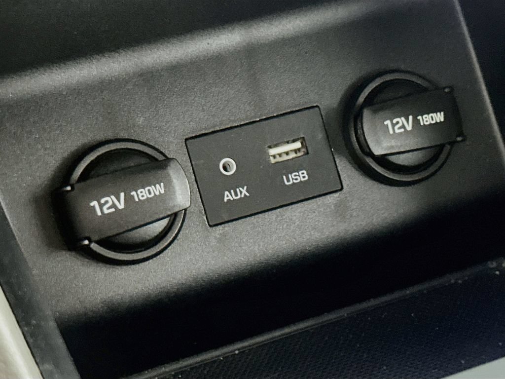 Used 2019 Hyundai Elantra SEL FWD image 32