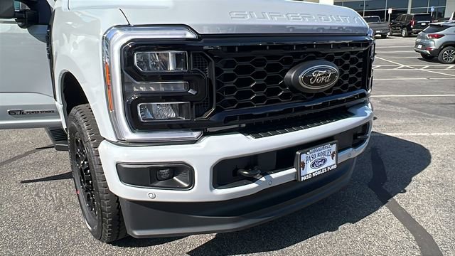 New 2026 Ford F350 Lariat w/ Black Appearance Package image 11
