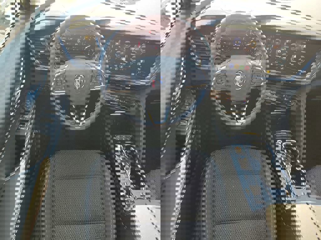 Used 2023 Buick Envision Preferred image 13