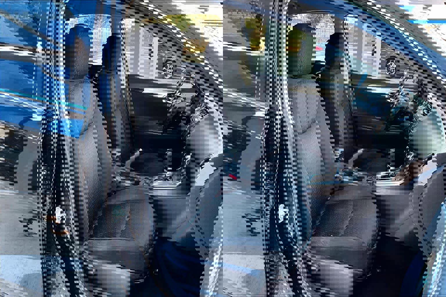 Used 2015 Nissan Sentra SR image 9