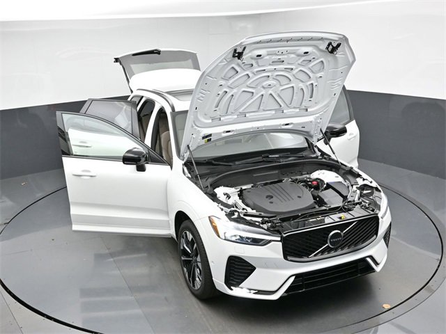 New 2026 Volvo XC60 B5 Plus w/ Protection Package Premier image 50