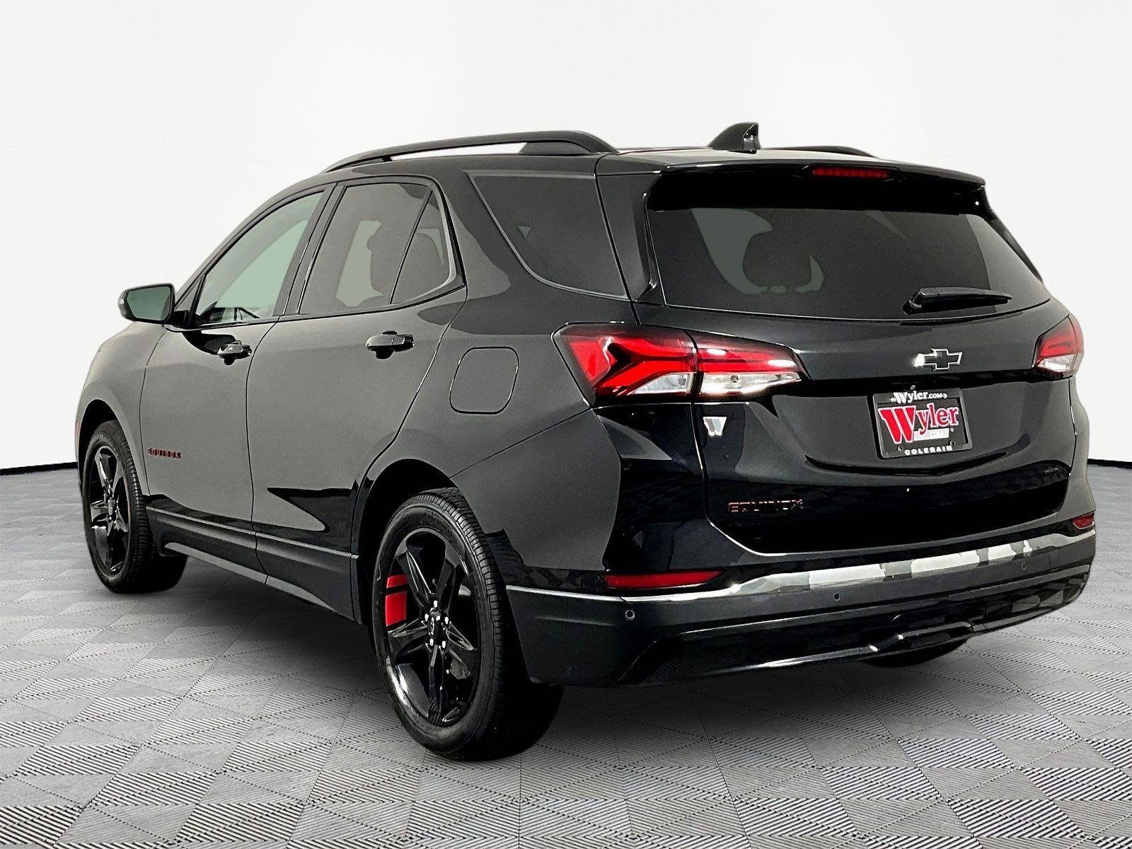 Used 2023 Chevrolet Equinox Premier AWD/4WD image 4