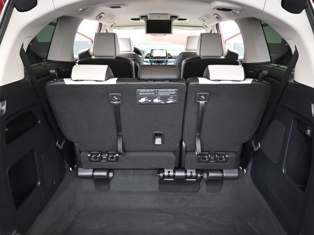 Used 2025 Honda Odyssey Elite image 44