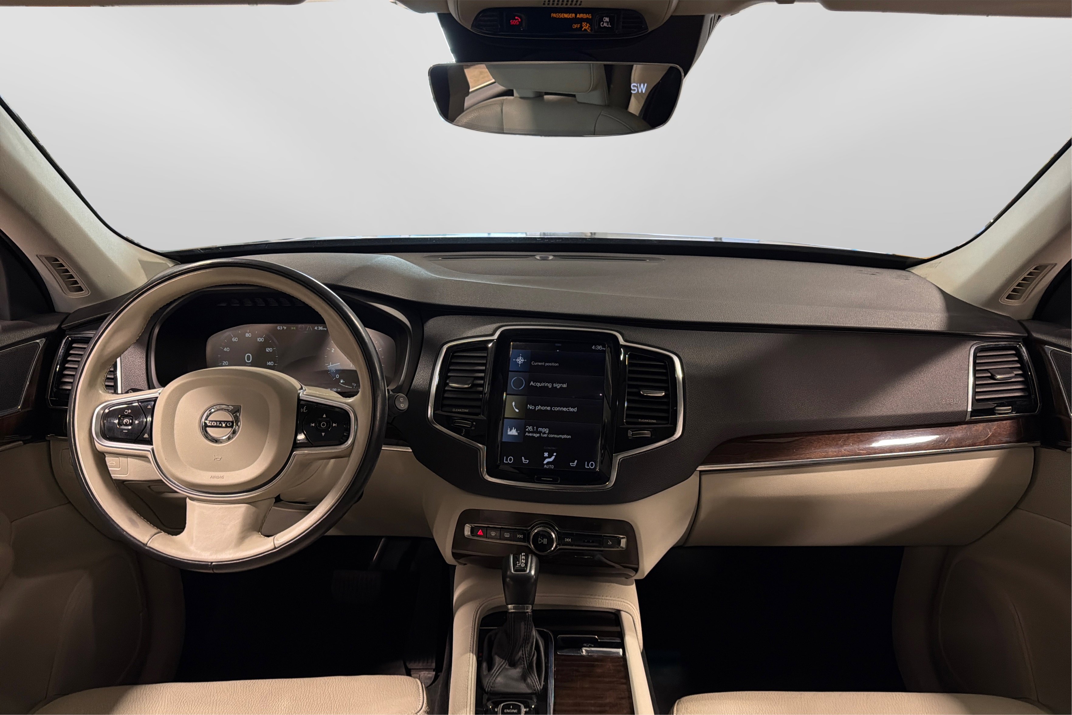 Used 2016 Volvo XC90 T6 Momentum w/ Momentum Plus Package AWD/4WD image 21