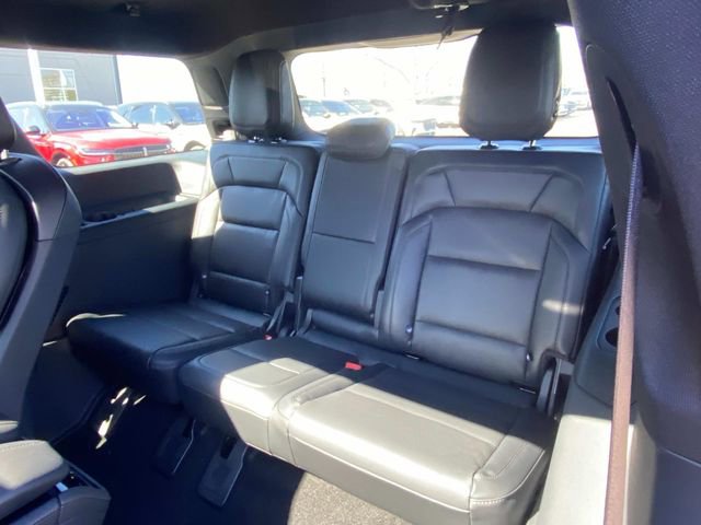 New 2026 Lincoln Navigator Reserve w/ Jet Appearance Package AWD/4WD image 8