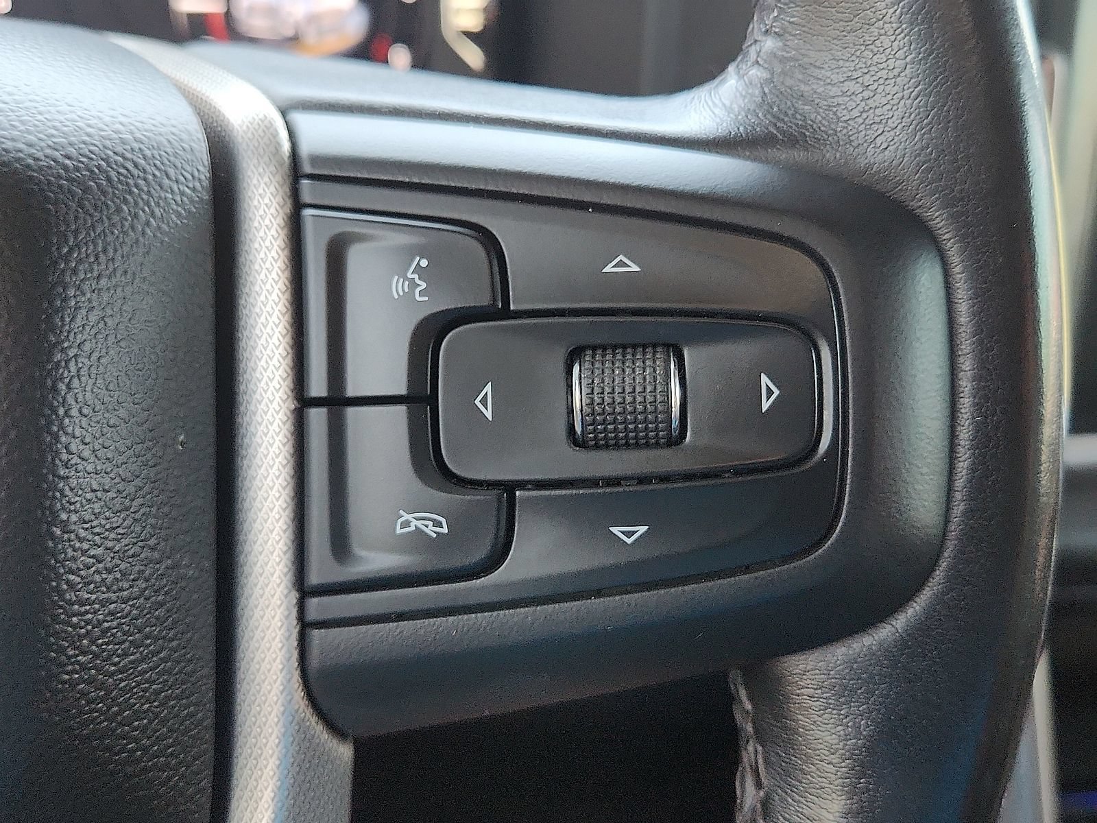 Used 2022 GMC Yukon XL Denali RWD image 18