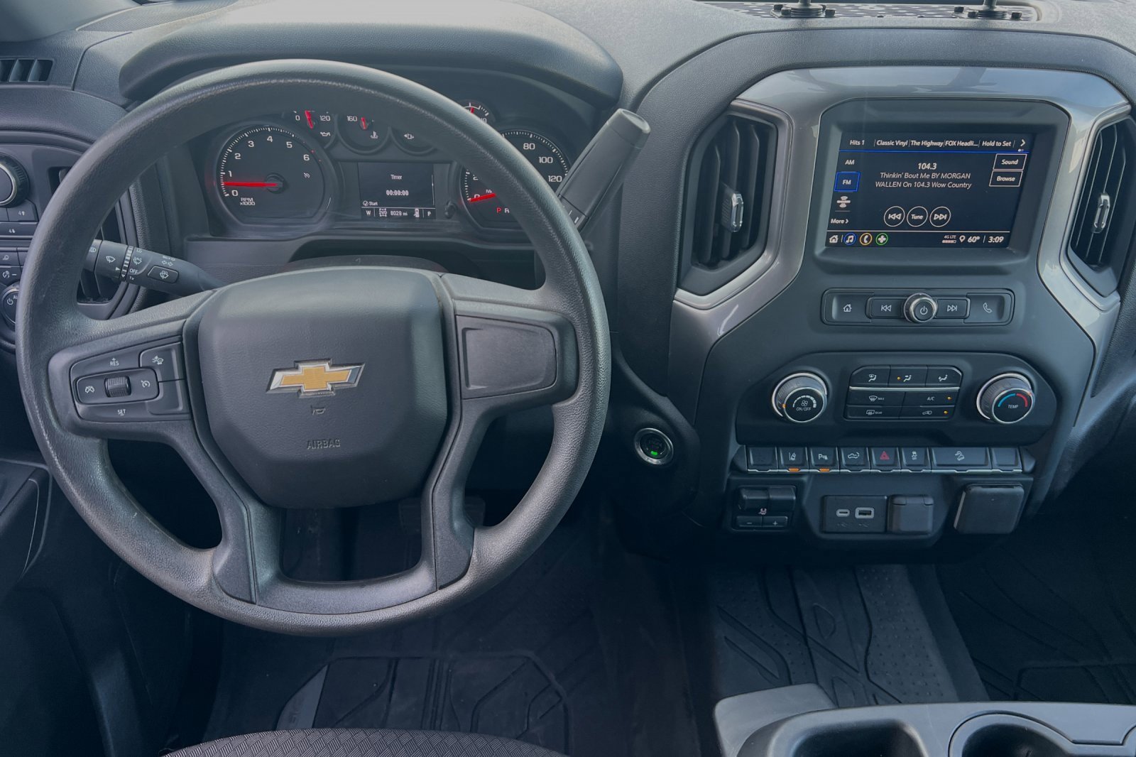 Used 2024 Chevrolet Silverado 2500 Custom w/ Custom Value Package image 14