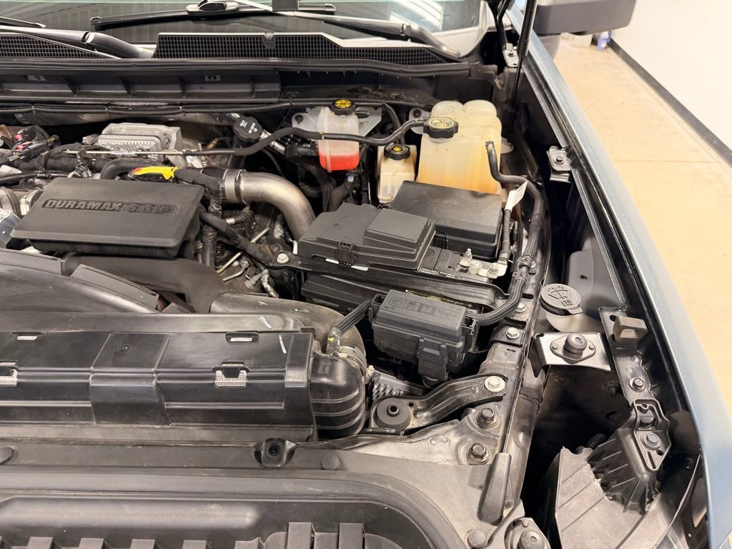 Used 2022 Chevrolet Silverado 2500 High Country w/ Z71 Off-Road Package image 45