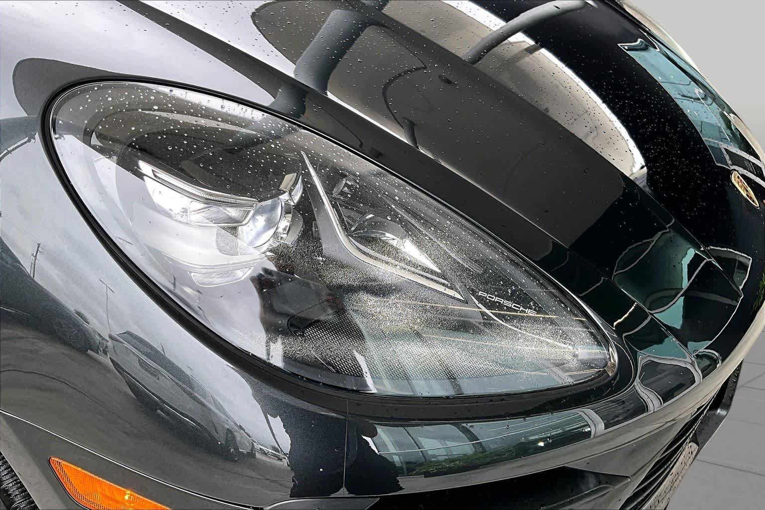 Used 2019 Porsche Macan AWD/4WD image 24