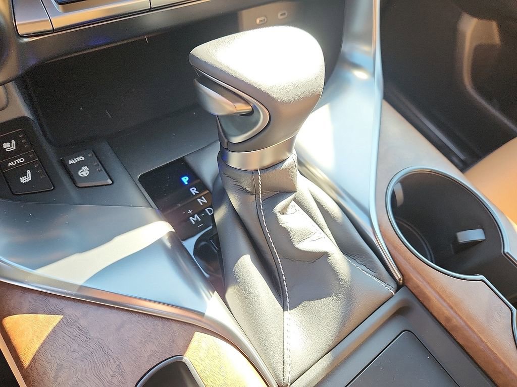 New 2025 Lexus LX 600 4WD w/ Luxury Package image 8