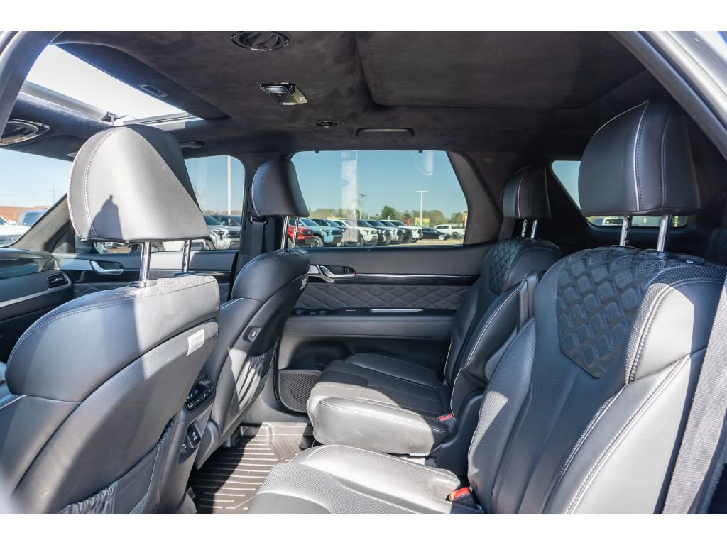 Used 2022 Hyundai Palisade Calligraphy image 14