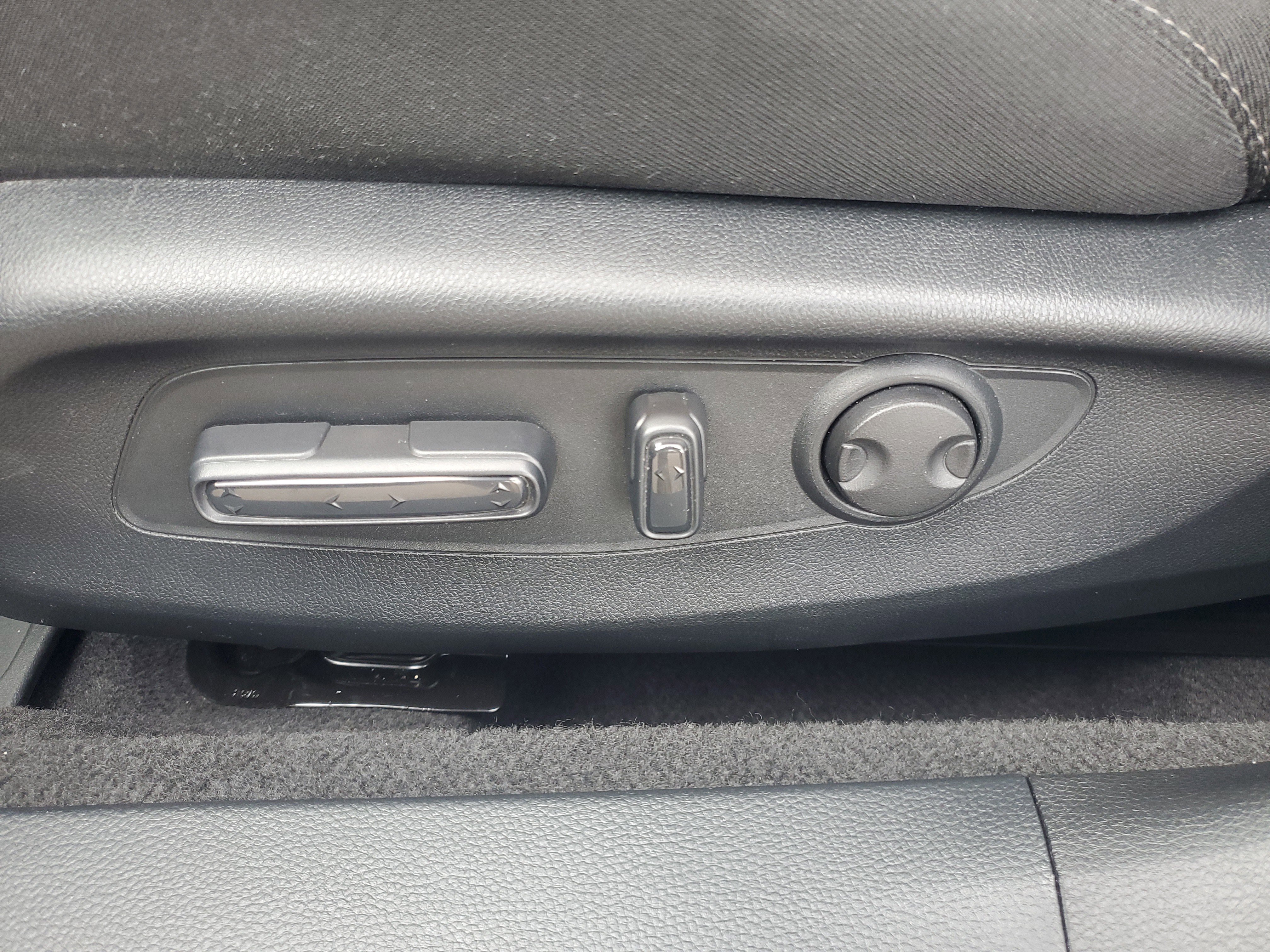 Certified 2023 Honda Accord Sport image 9