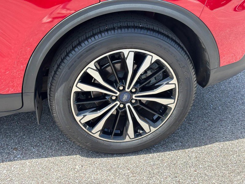 Used 2022 Ford Escape SE w/ SE Sport Appearance Package FWD image 10