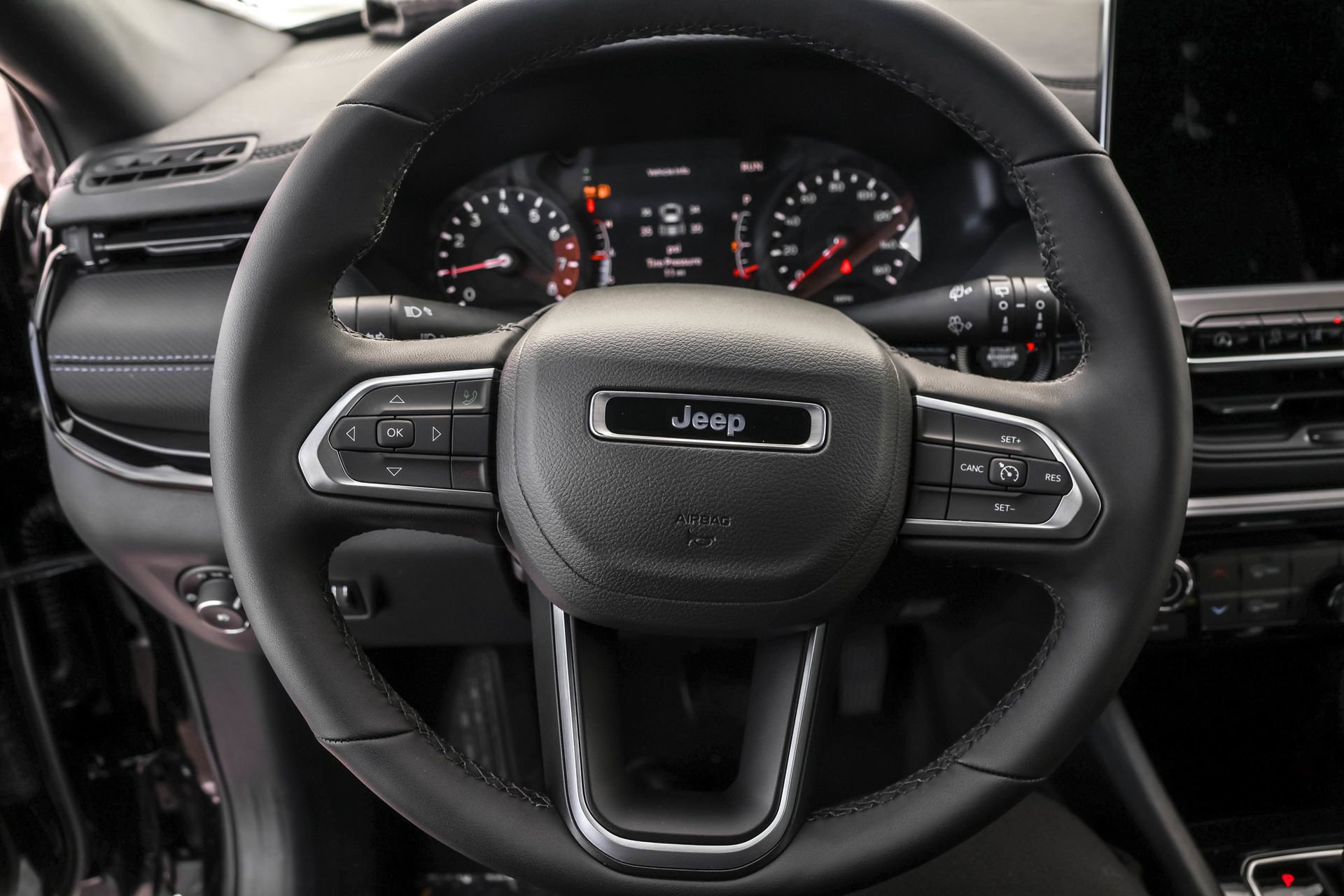 New 2026 Jeep Compass Latitude AWD/4WD image 26