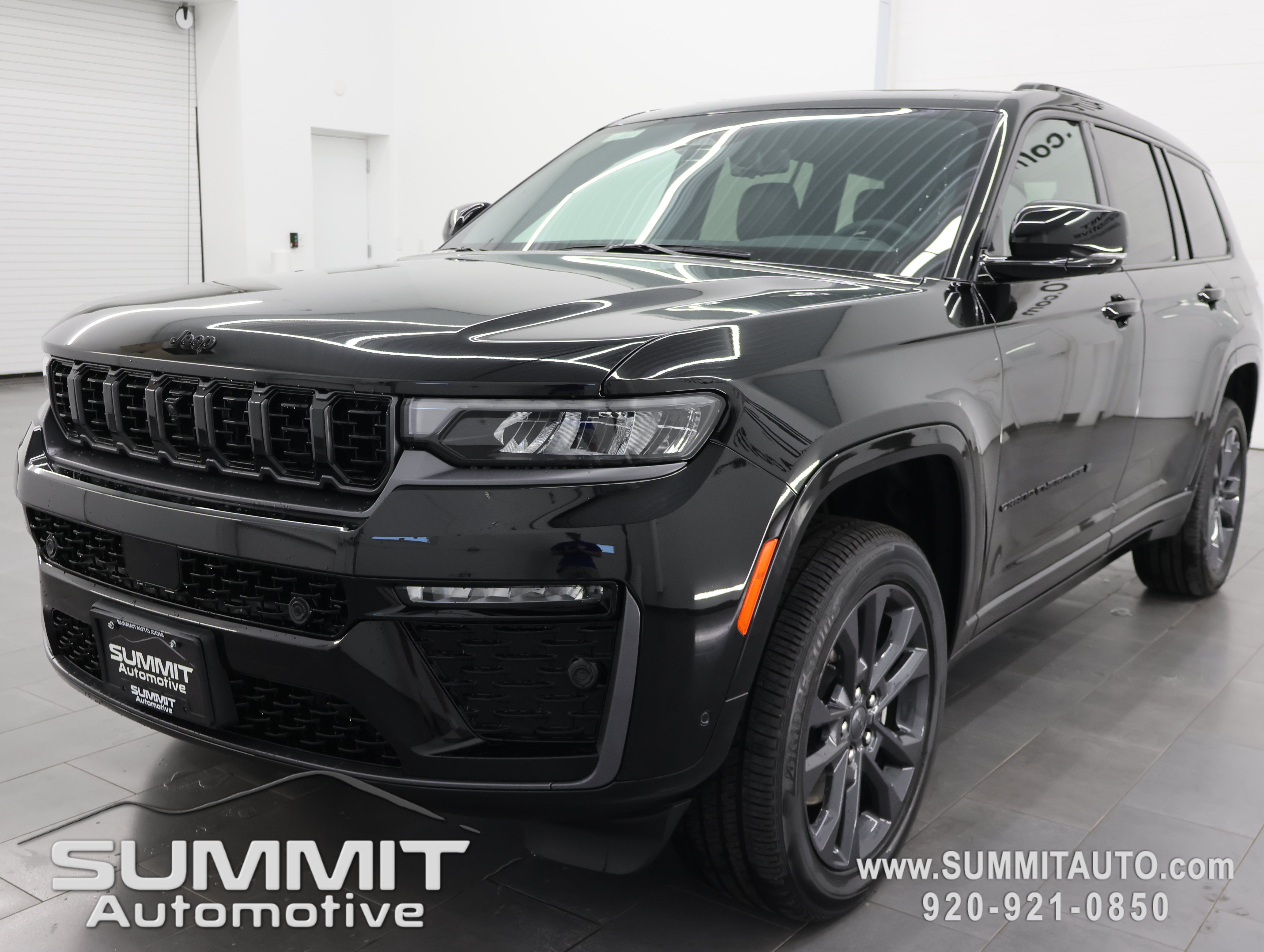 New 2026 Jeep Grand Cherokee L Limited AWD/4WD image 7