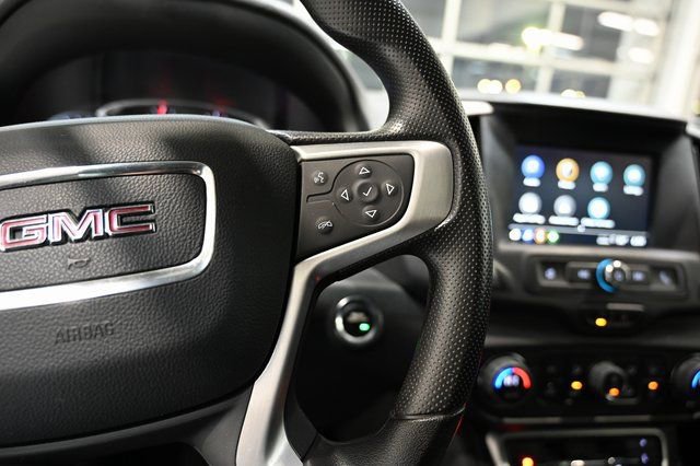 Used 2022 GMC Terrain SLE w/ Driver Convenience Package image 23