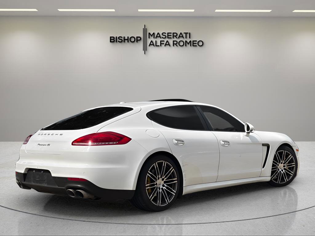 Used 2016 Porsche Panamera image 5