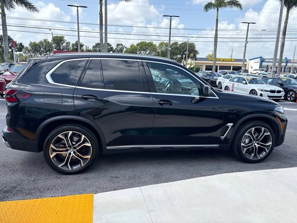 Used 2024 BMW X5 sDrive40i w/ Premium Package RWD image 7