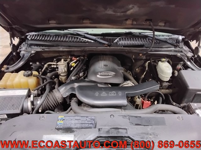 Used 2004 Chevrolet Suburban Z71 w/ Preferred Equipment Group image 9