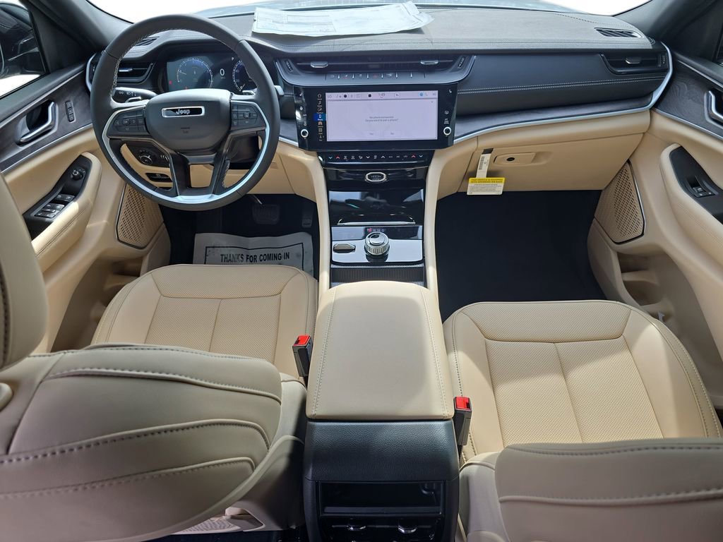 New 2026 Jeep Grand Cherokee Limited w/ Luxury Tech Group II image 38