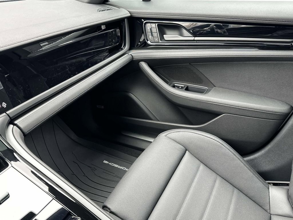New 2026 Porsche Panamera 4 E-Hybrid AWD/4WD image 29