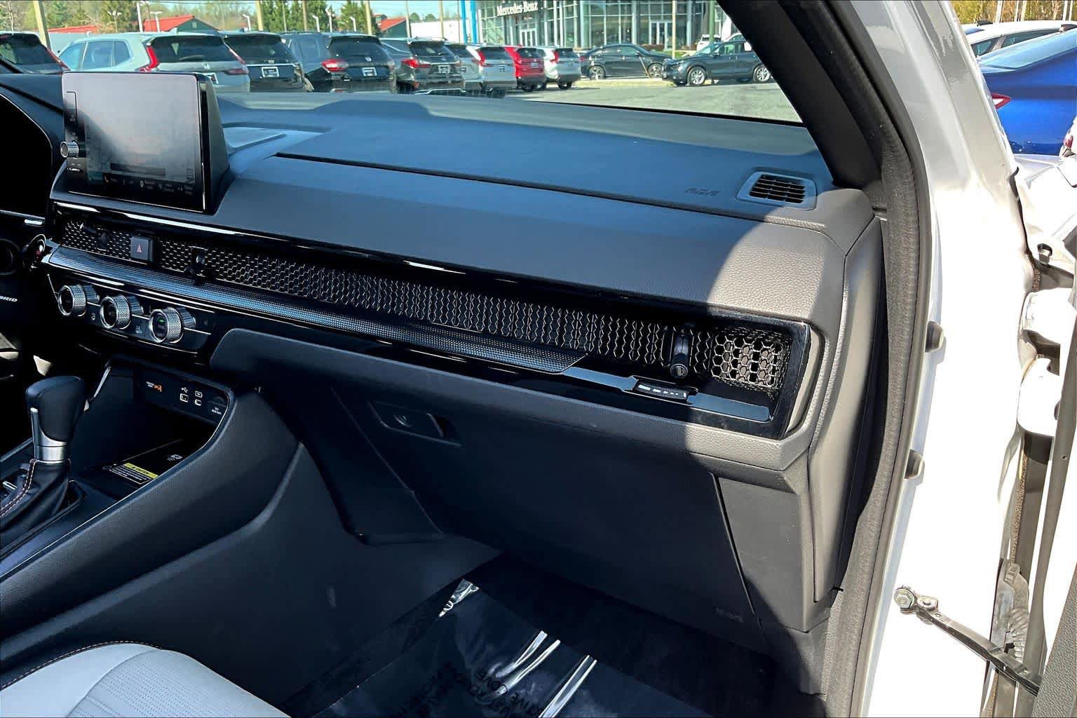 Used 2024 Honda CR-V Sport Touring image 19
