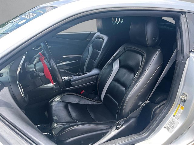 Used 2019 Chevrolet Camaro LT RWD image 27