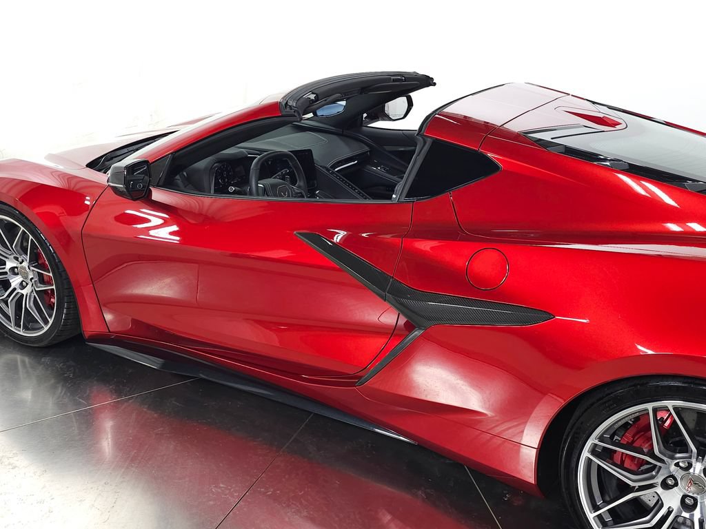 Used 2025 Chevrolet Corvette E-Ray w/ Stealth Interior Trim Package AWD/4WD image 44