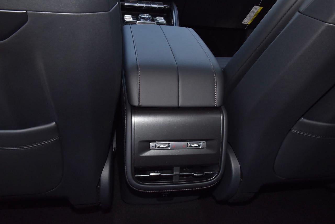 New 2026 Lincoln Nautilus Reserve w/ Jet Appearance Package AWD/4WD image 25
