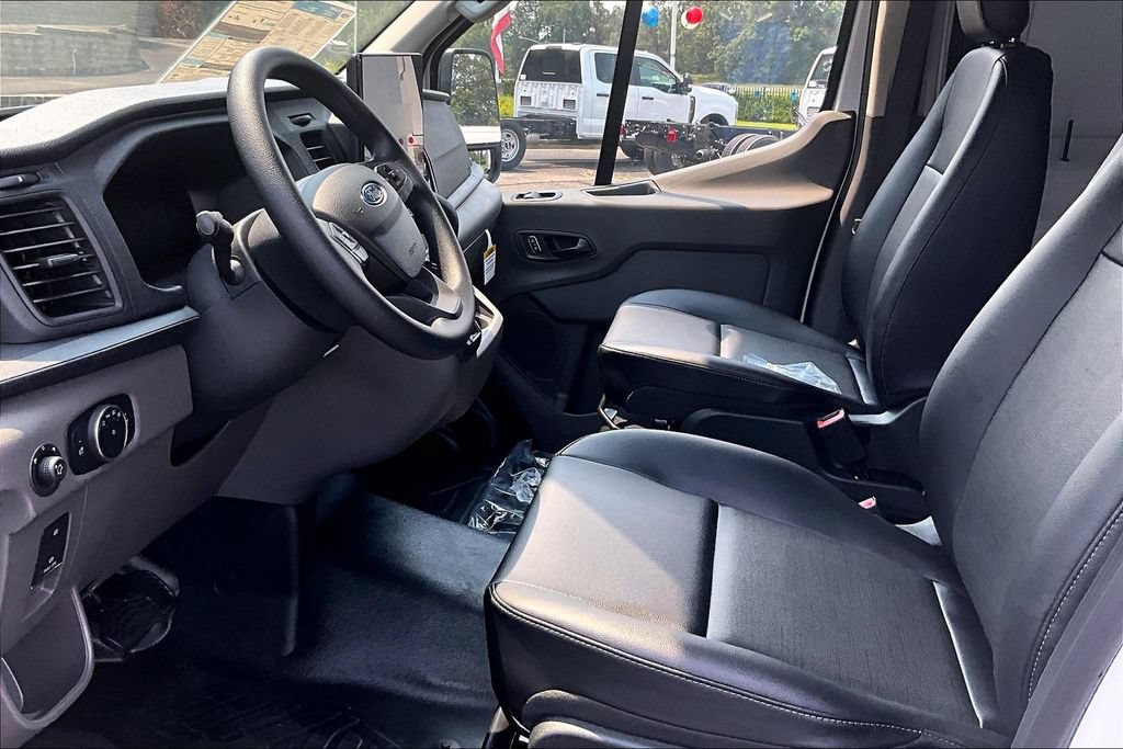 New 2026 Ford Transit 350 148 Medium Roof RWD image 9