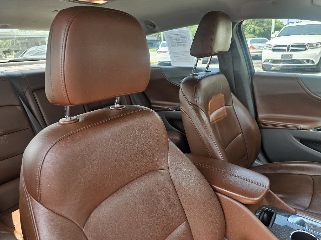 Used 2016 Chevrolet Malibu LT w/ Leather Package FWD image 30