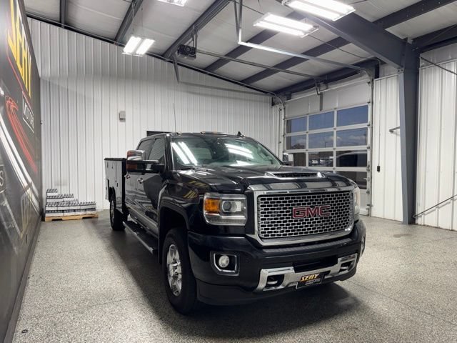 Used 2017 GMC Sierra 3500 Denali w/ Duramax Plus Package AWD/4WD image 20