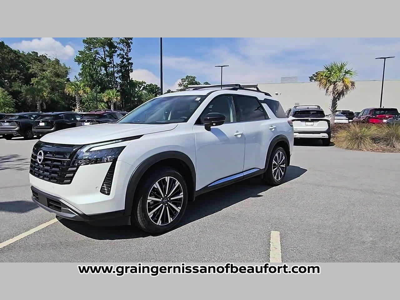 New 2026 Nissan Pathfinder Platinum FWD image 22