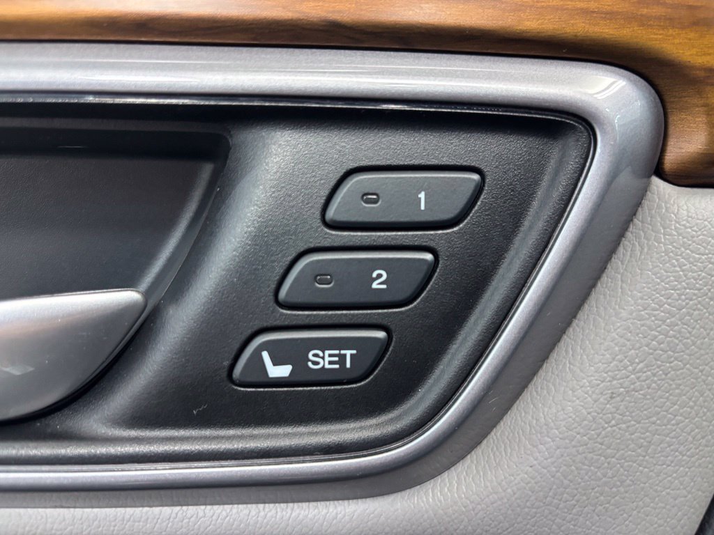Certified 2017 Honda CR-V Touring image 29